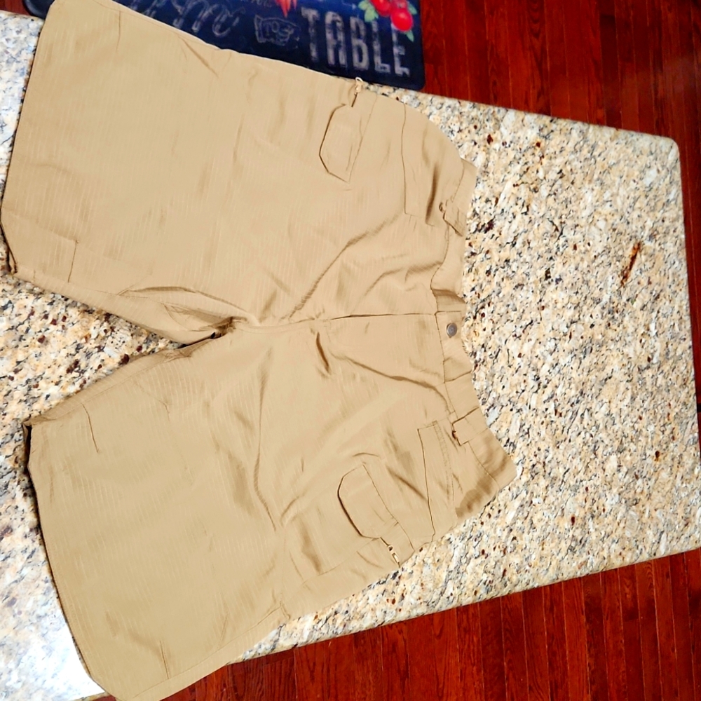 Men's Urban Tactical cargo shorts
